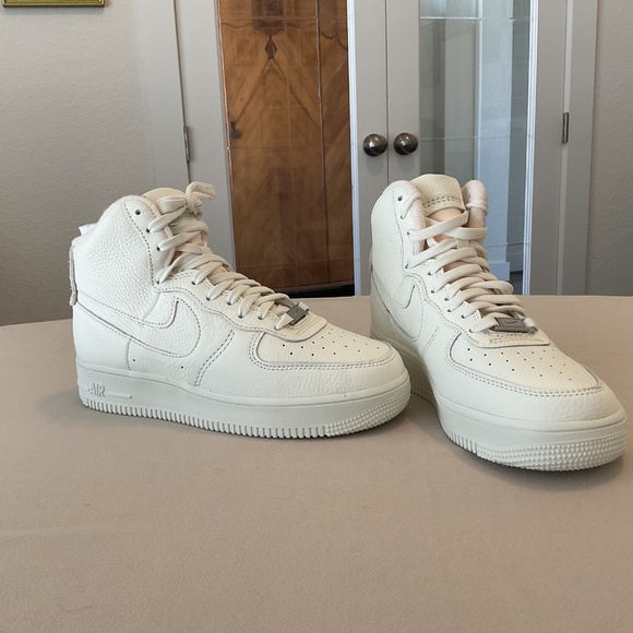 NIKE women’s AIR FORCE 1 High Sculpt Sail; - Picture 5 of 16